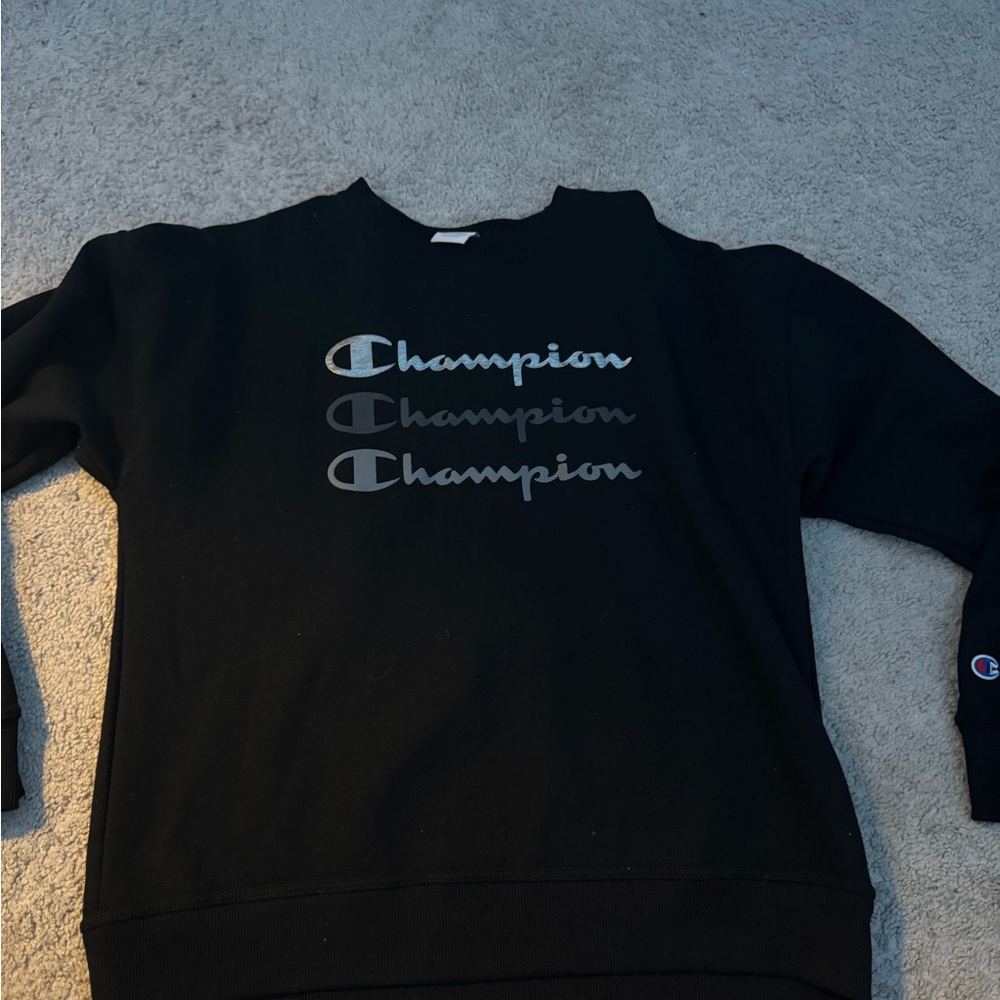 Champion Black Crewneck Sweater with Iconic Logo
